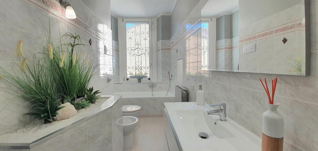 Charming Apartment Central Station Милан Экстерьер фото